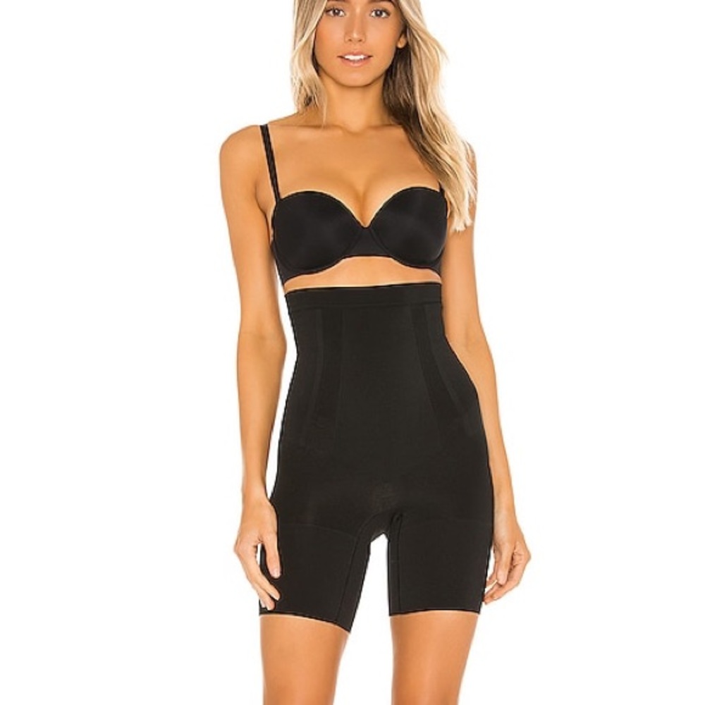 (A53) NEW SPANX Oncore High Waisted Mid Thigh Short in Very Black,‎ Size L, NWOT